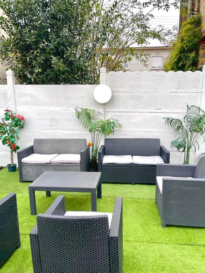 Jolie Petite Maison Avec Un Grand Jardin Montmagny Esterno foto
